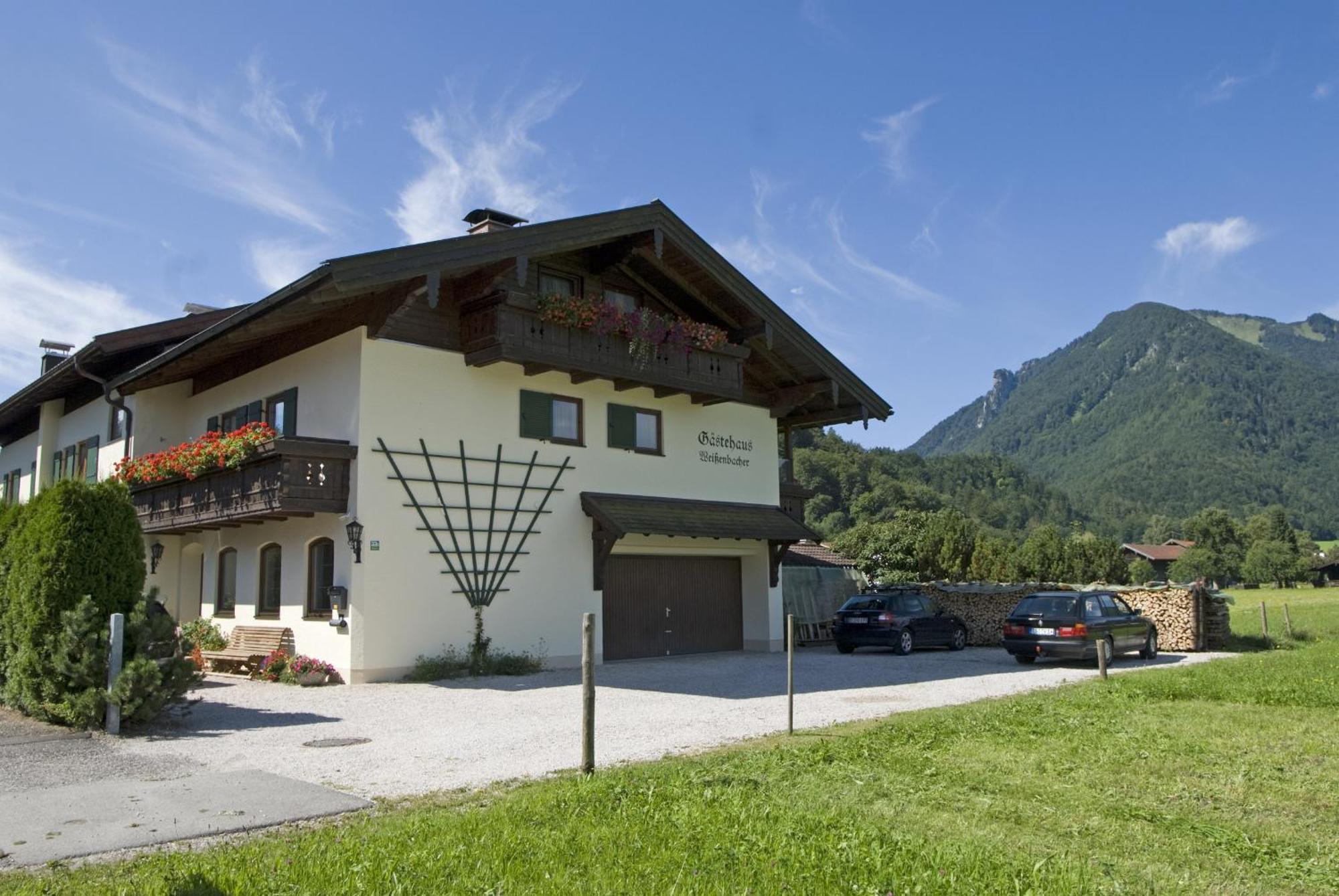 Gaestehaus Weissenbacher-Ferienwohnungen Marquartstein Exterior photo